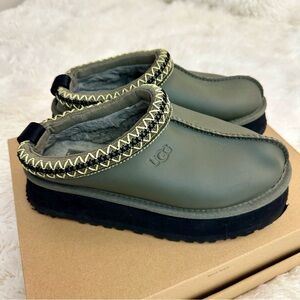 UGG Tazz Ultra Matte Platform Slipper Seaweed Green Size: 6